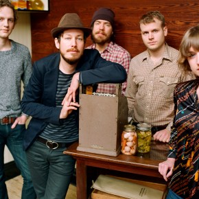 Concert Review: Vetiver Wins New Converts With Acoustic-Guitar&nbsp;Gems