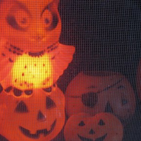 Soundbytes: Pop Music’s 5 Frighteningly Great Halloween&nbsp;Songs